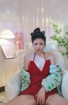 【鲨鱼小辣椒】性感绝美女神 跳蛋自慰骚穴水嫩嫩浪叫呻吟不止-did