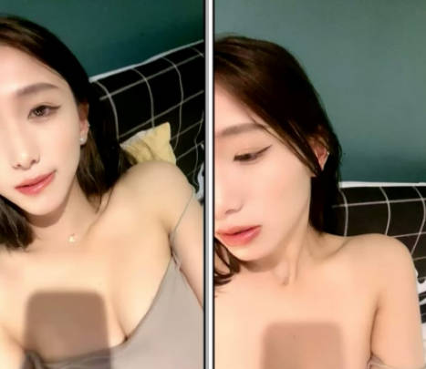【美女爱自慰】骑坐美臀小姐姐，翘起屁股扭动，手指扣入太诱人，呻吟嗲嗲一脸淫骚，掰开小穴看洞